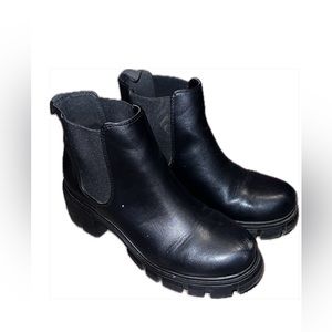 Soda Brand Women’s Boots Size 7.5